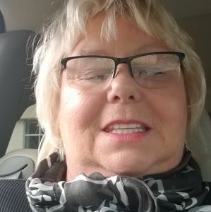 Meet your Posher, Sandy